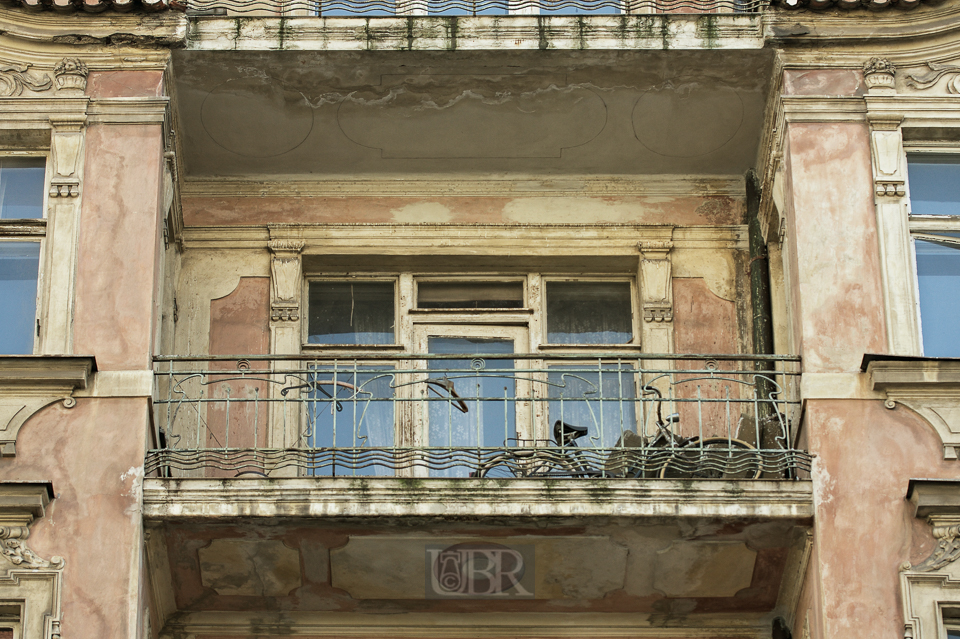 josefov_18_fassade_balkon_fahrrad