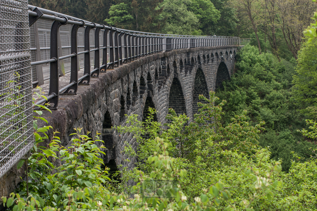 Ehemalige Eisenbahmbrücke - jetzt Teil eines Radwanderweges