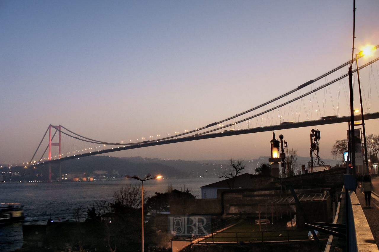 Istanbul mit Brücken über Bosporus und Goldenes Horn