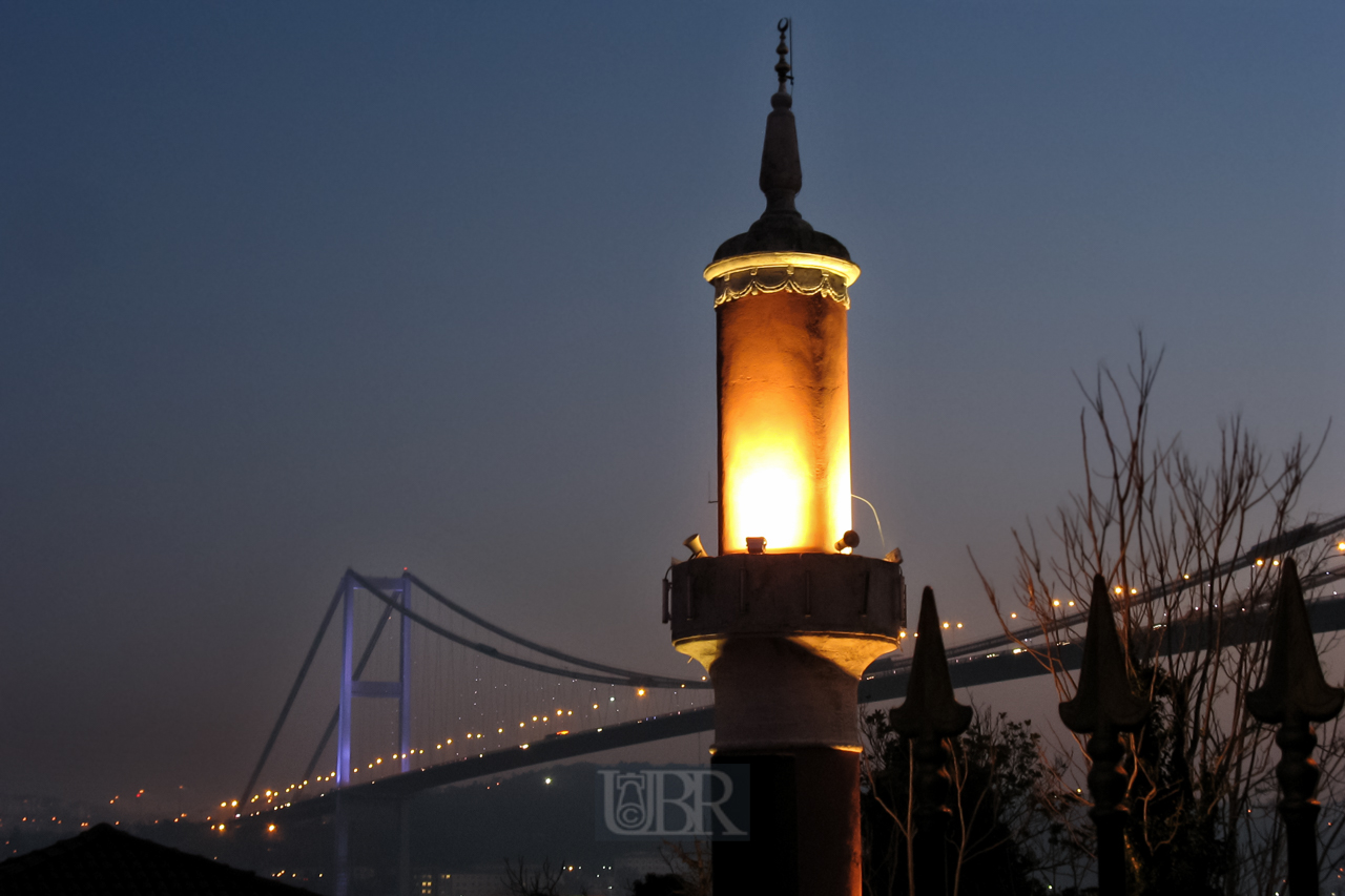 Istanbul mit Brücken über Bosporus und Goldenes Horn