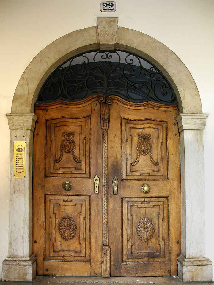 bogentuer_bozen