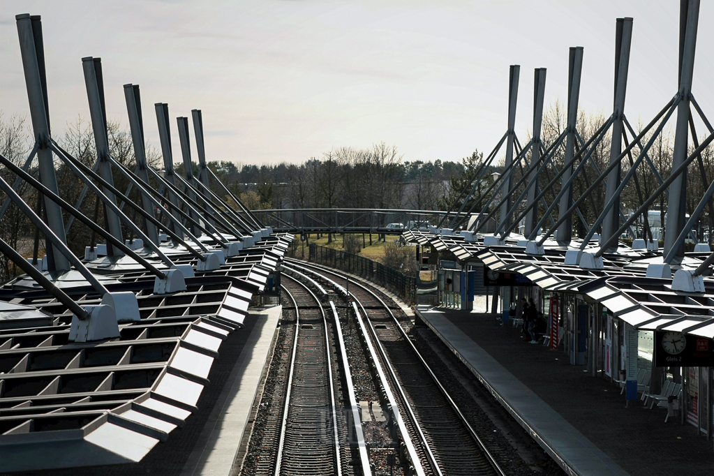 Dach der S-Bahn Freimann