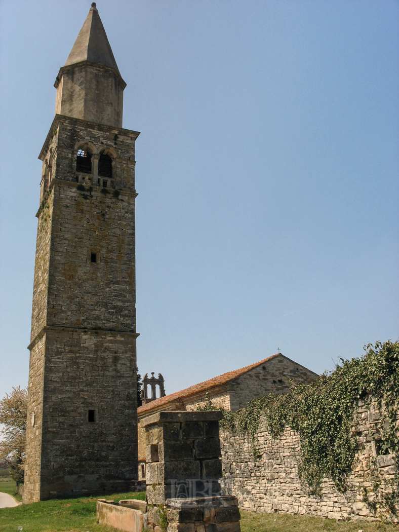 sterna_kirchturm_brunnen_01