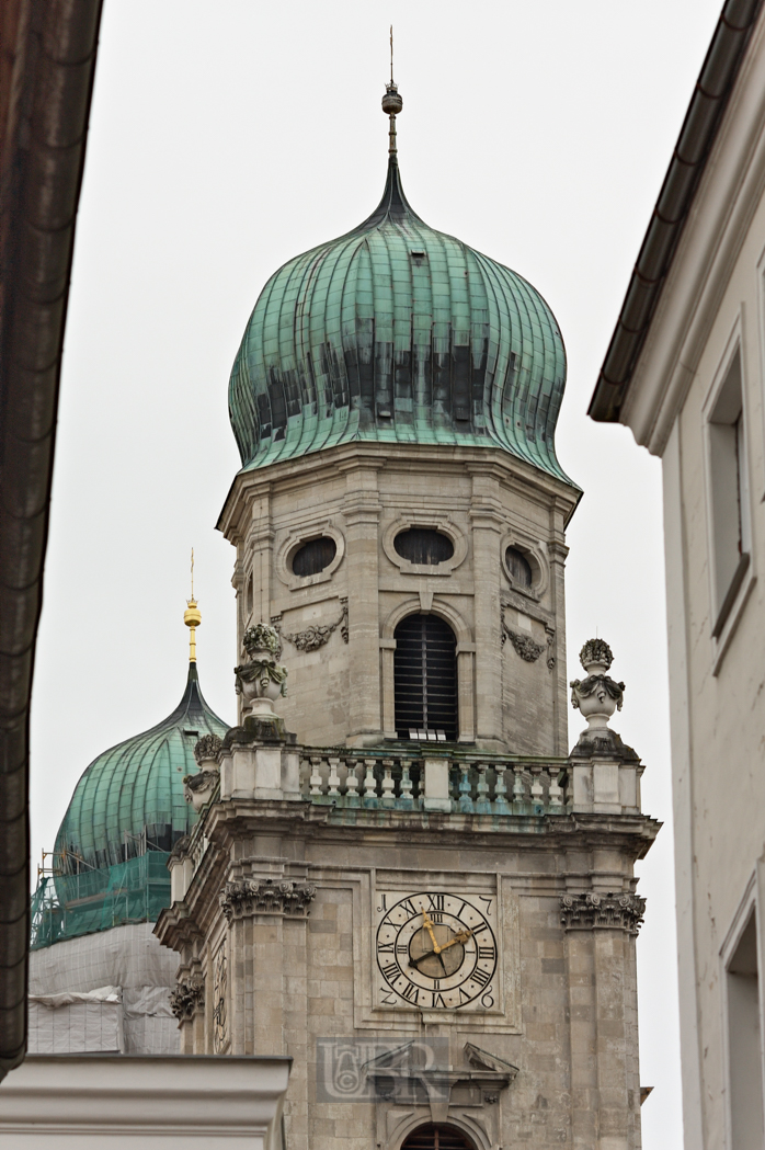 passau_dom_turm_uhr