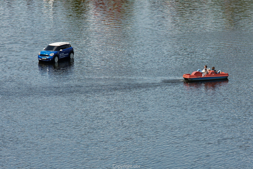 mini_auf_dem_wasser