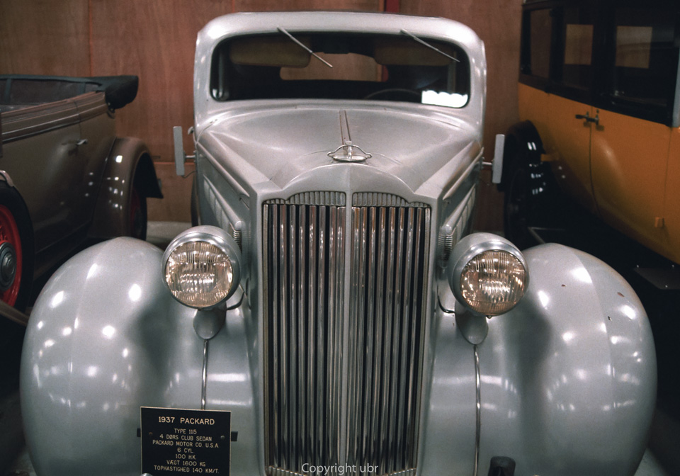 museum_02_packard