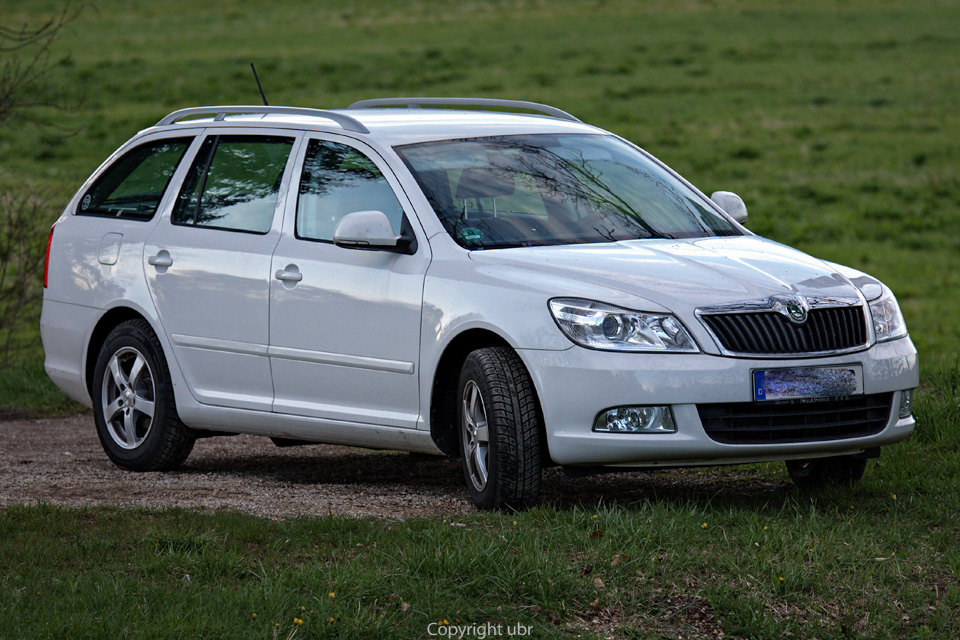 skoda_octavia_weiss_mx1532