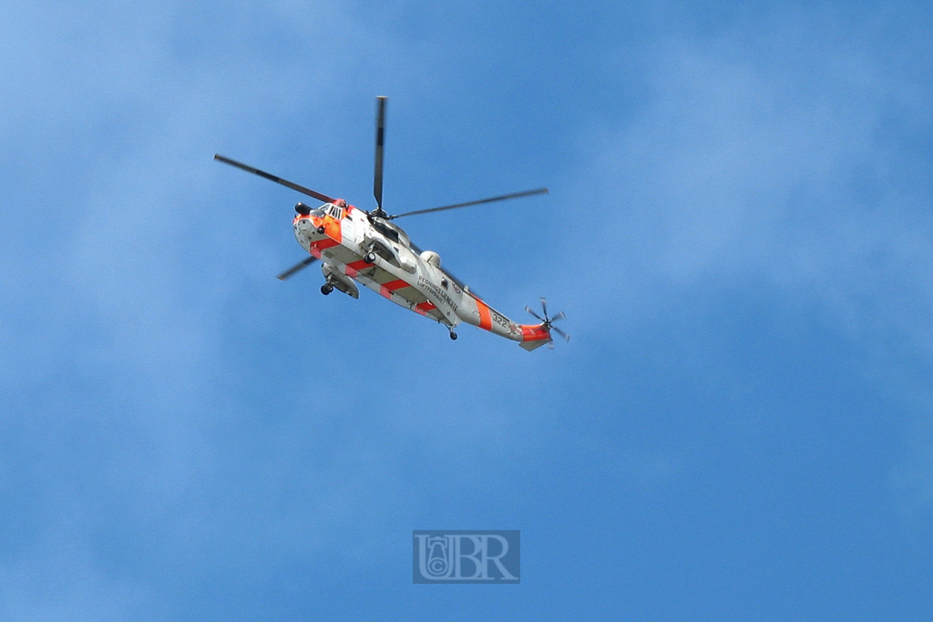 rettungshubschrauber_ueber_sandnes