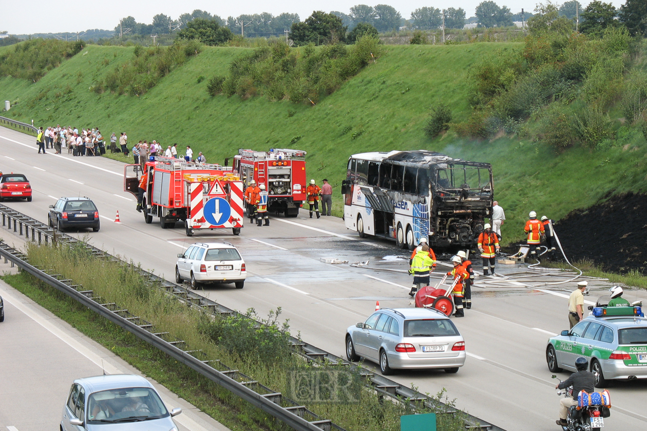 bus_ausgebrannt