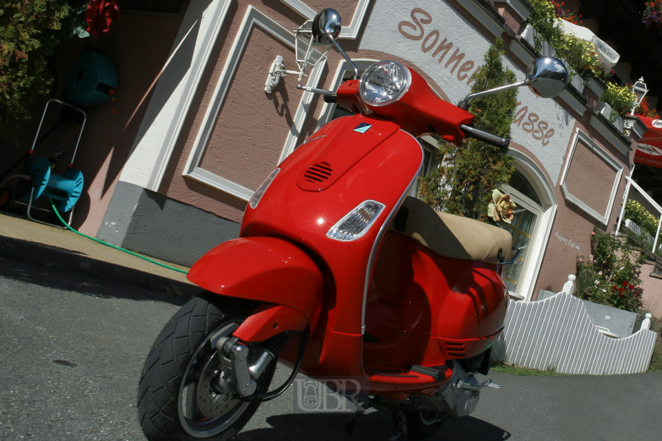 vespa_vor_sonnenterrasse