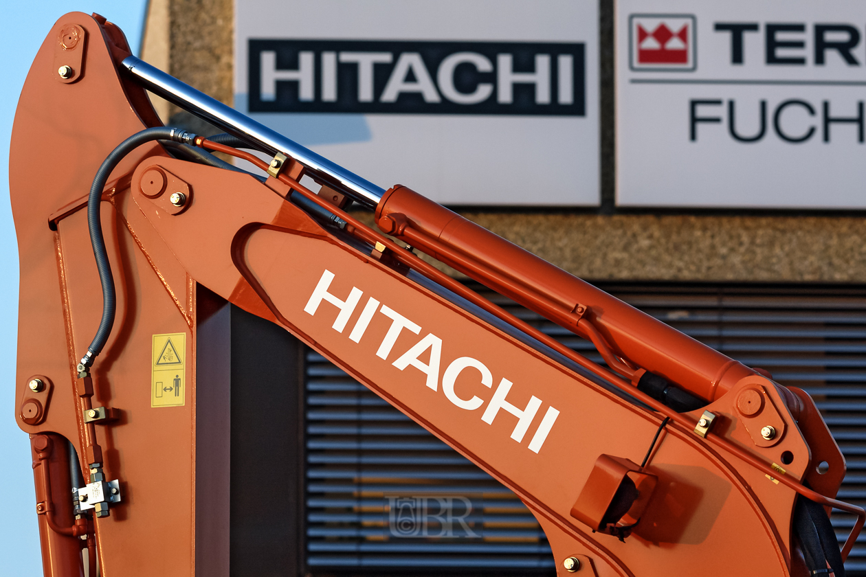 hitachi_03