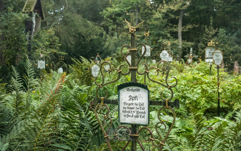 Friedhof des ehemaligen Walddorfes Oberberghausen