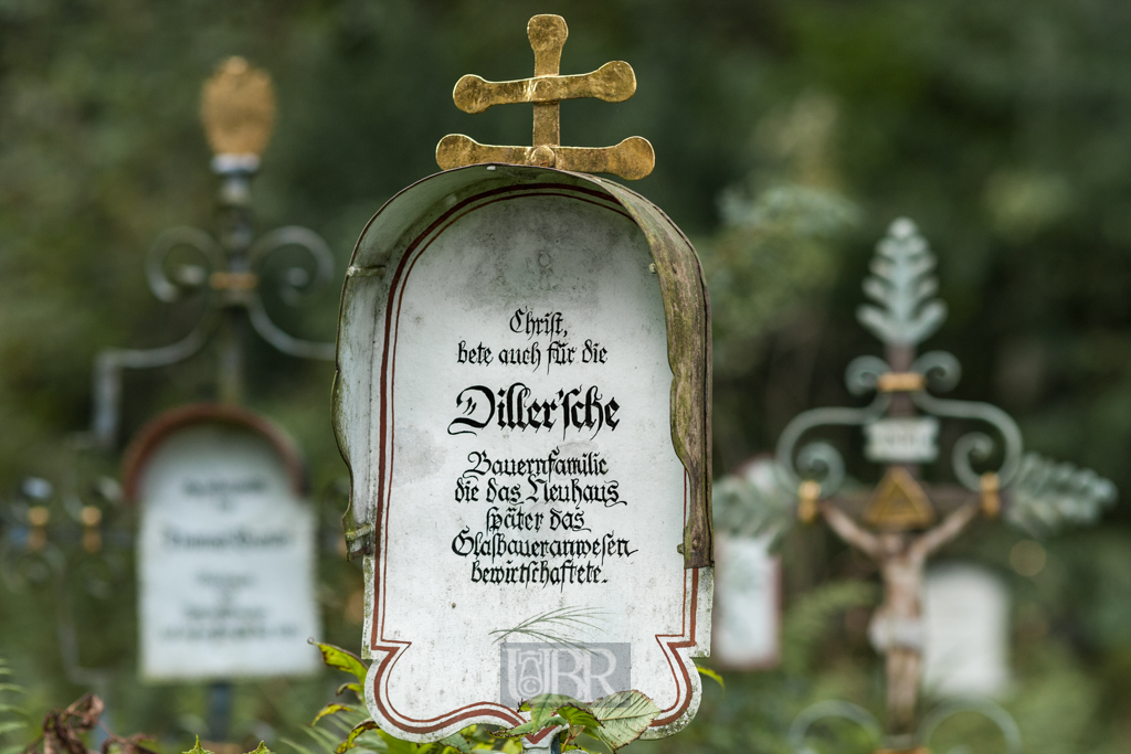 Friedhof des ehemaligen Walddorfes Oberberghausen