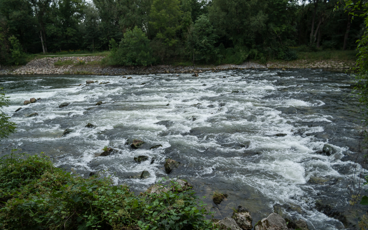 Die Isar fließt unter weitem Winkel - 2017