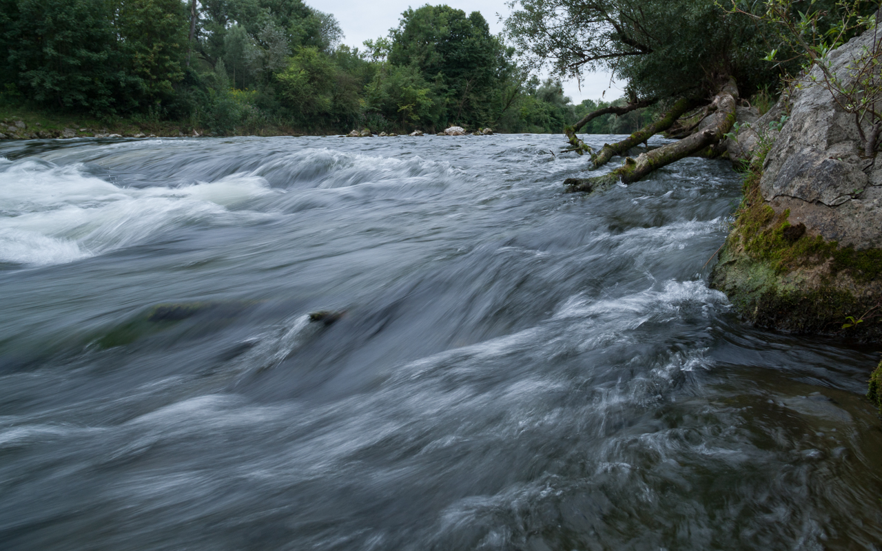 Die Isar fließt unter weitem Winkel - 2017