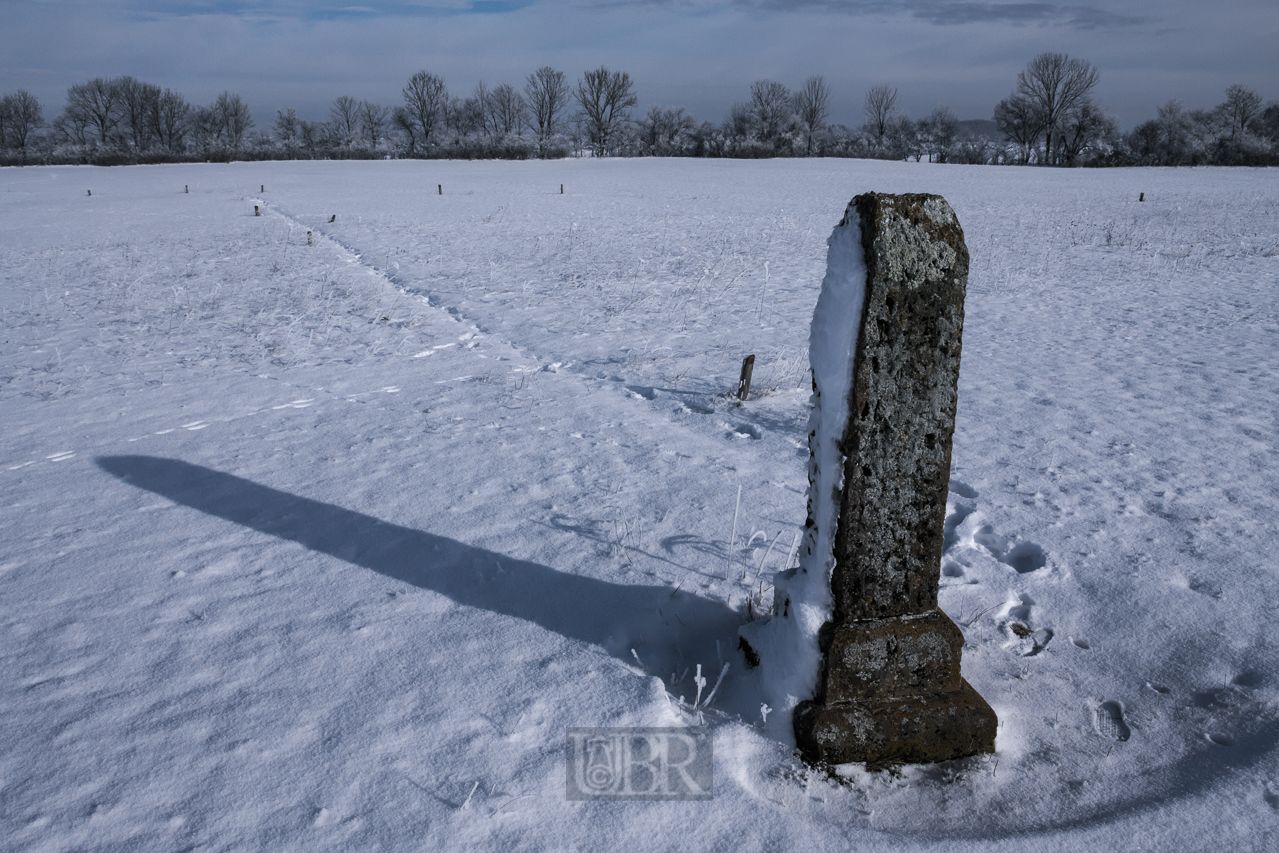 winter_morgen_steineundkreuze_03