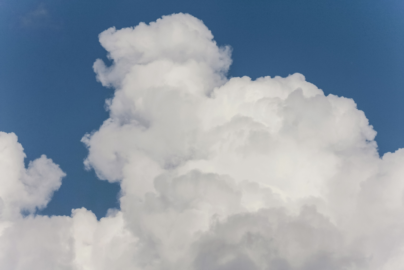 wolken_auf_dem_dach_03