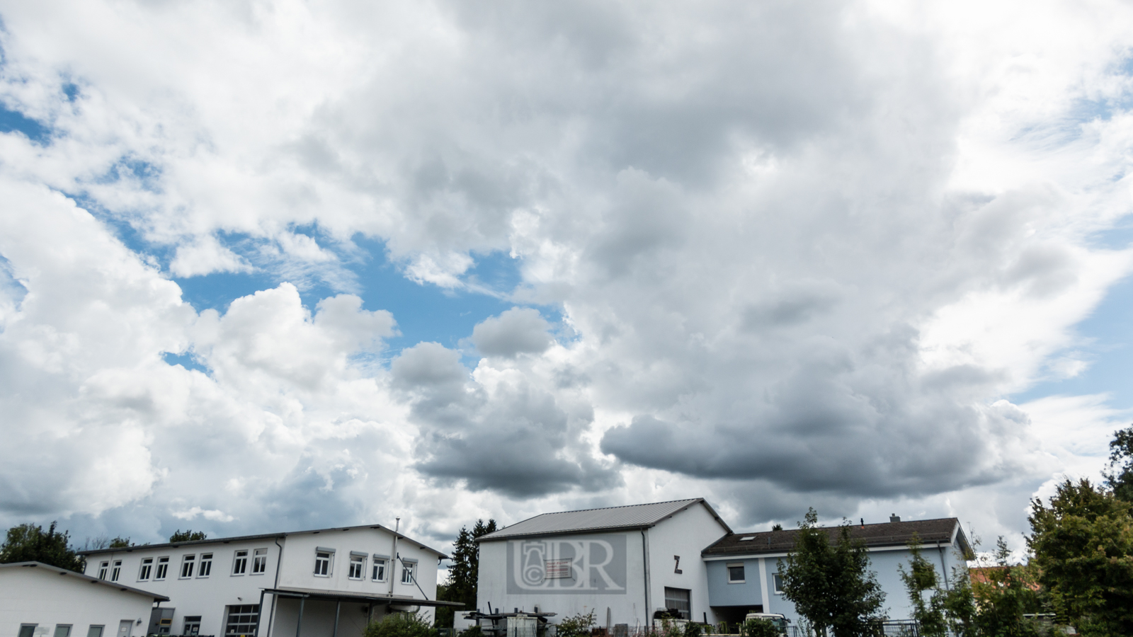 wolken_berge_im_moos_11