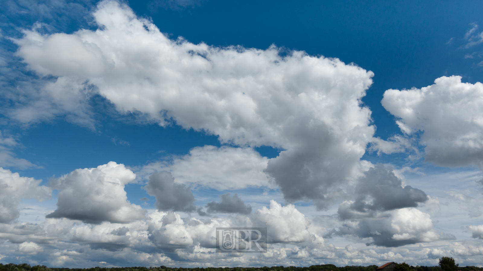 wolken_berge_im_moos_5