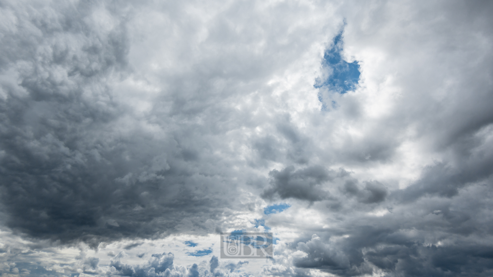 wolken_berge_im_moos_7