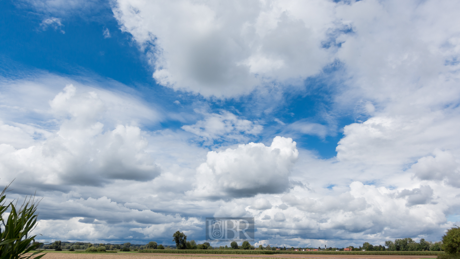 wolken_berge_im_moos_8