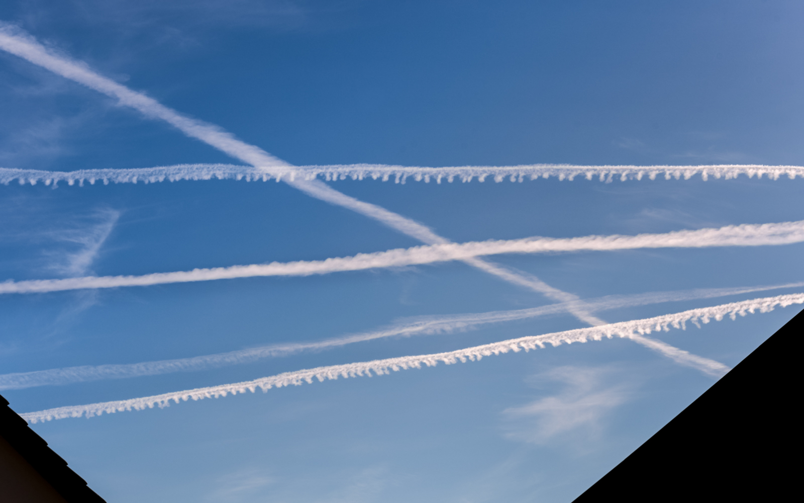 wolken_kratzer_zeichen_01