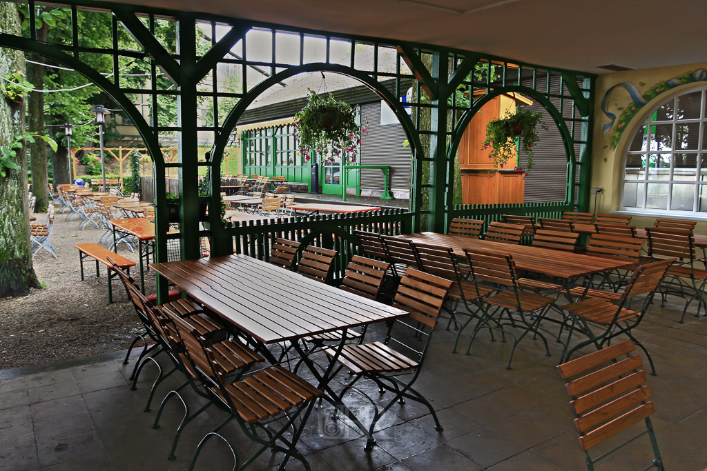 Weihenstephan Bräustüberl Biergarten