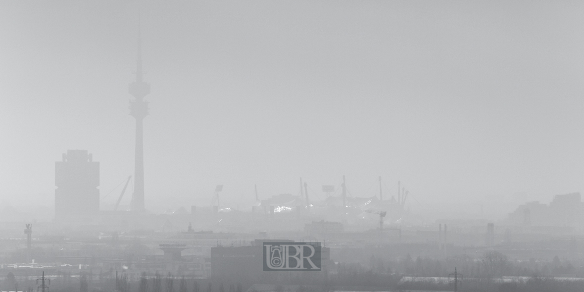 Mehr Nebel - keine Alpen - aber der Fernsehturm