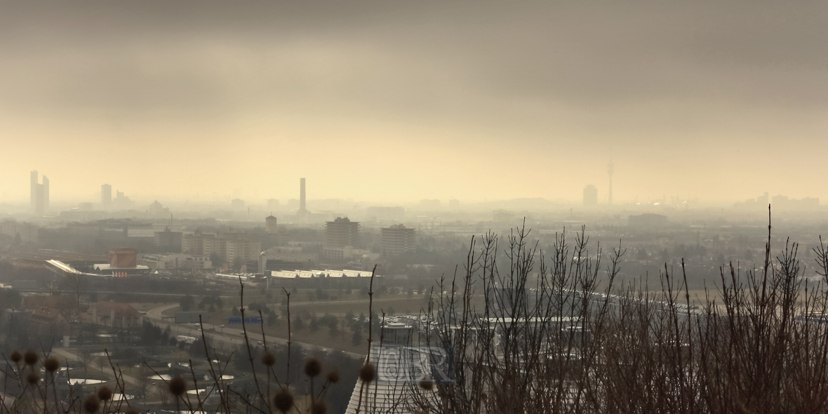 Die Stadt im winterlichen Zwielicht