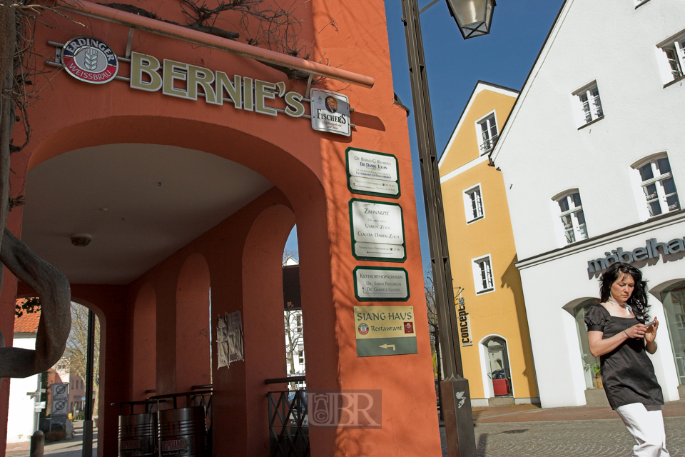 Bei Bernie gibt's Erdinger Weißbier