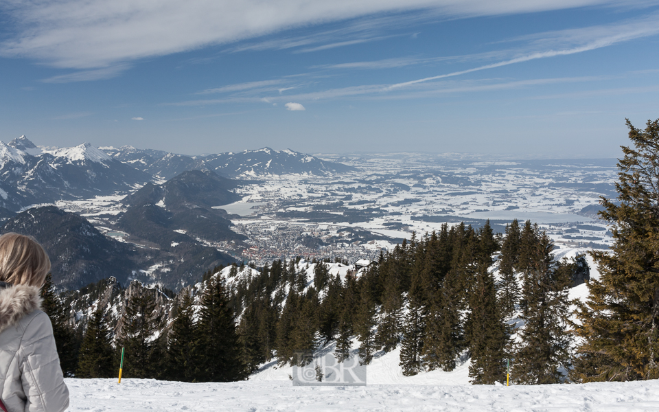 Blick vom Tegelberg auf den Forgensee und Füssen