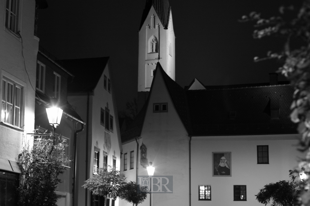 In der Altstadt mit St. Martin im Hintergrund