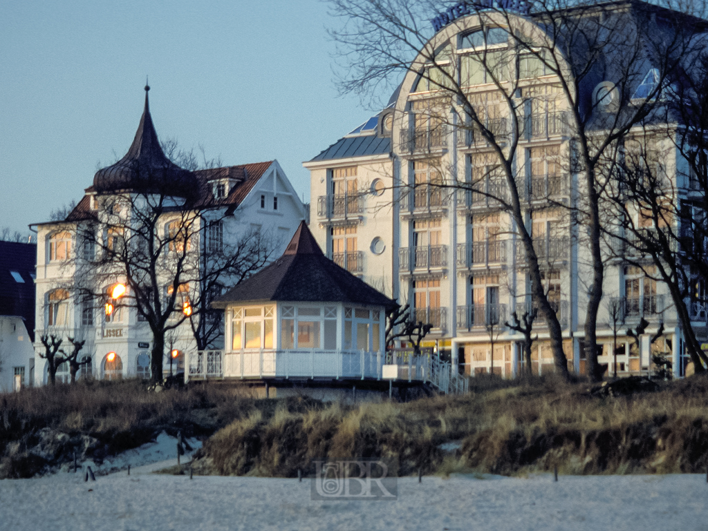 Ferien-Gebäude in Strandnähe - Ostssebad Binz