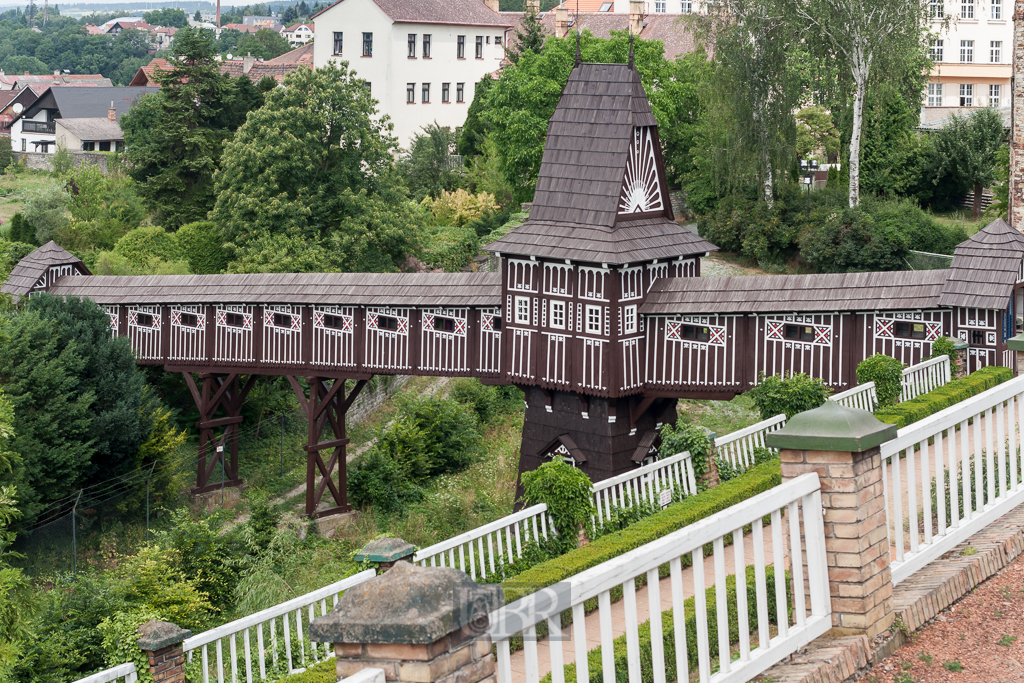 Nove Mesto Nad Metuji - eine kleine Stadt am Rande des Adlergebirges - einladend mit Schloss, Altstadt, Arkaden