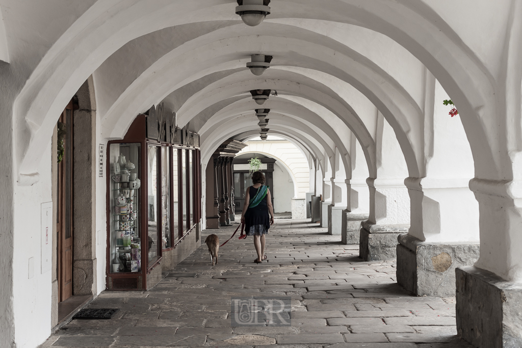 Nove Mesto Nad Metuji - eine kleine Stadt am Rande des Adlergebirges - einladend mit Schloss, Altstadt, Arkaden