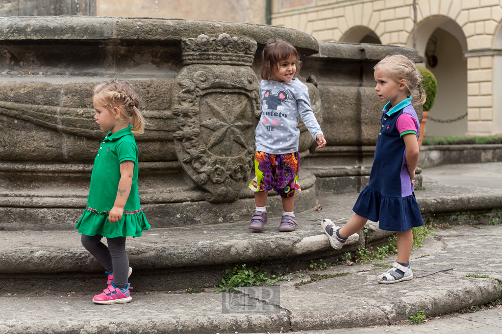Schloss Castelonovice bei Pardubice mit 'bewohntem' Schlossgarten
