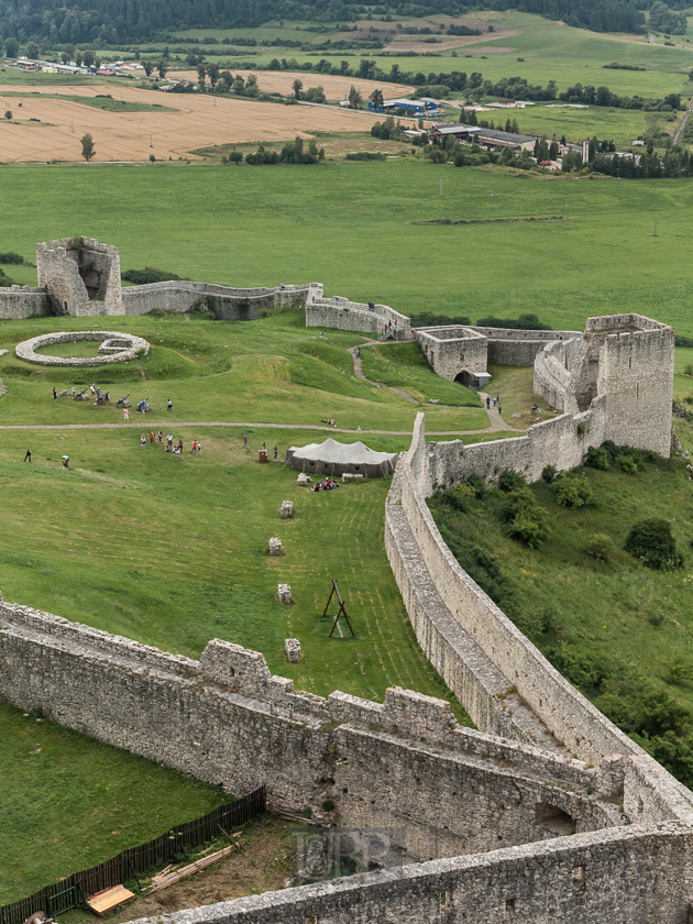 Spissky Hrad - die 'Zipser Burg' ist ein gern besuchter Anzihungspunkt der Gegend - mit weit reichender Aussicht