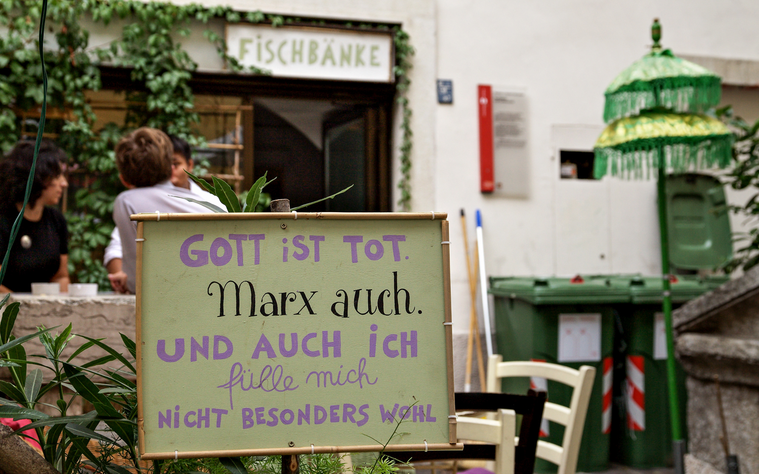 bozen_fischbaenke_01