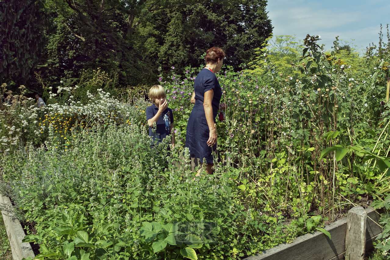 08_r-hausen_klostergarten_01