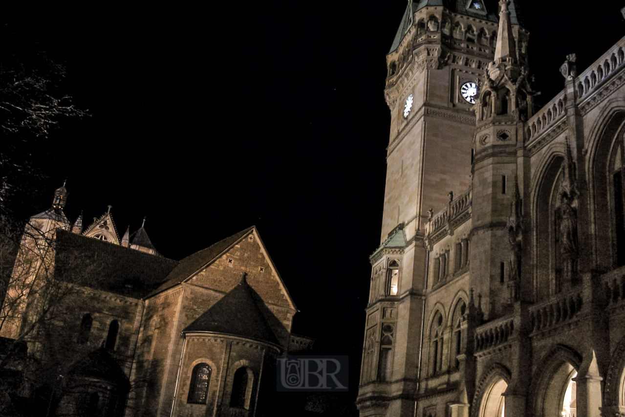 nachts_rathaus_dom