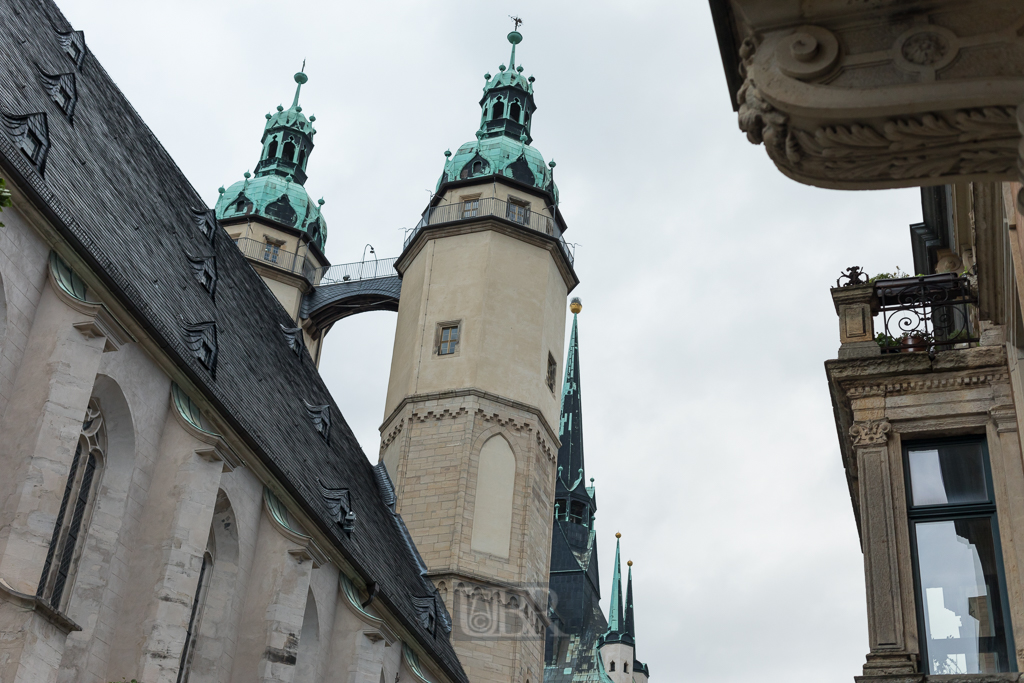 Die Marktkirche mit Doppelturm am Marktplatz