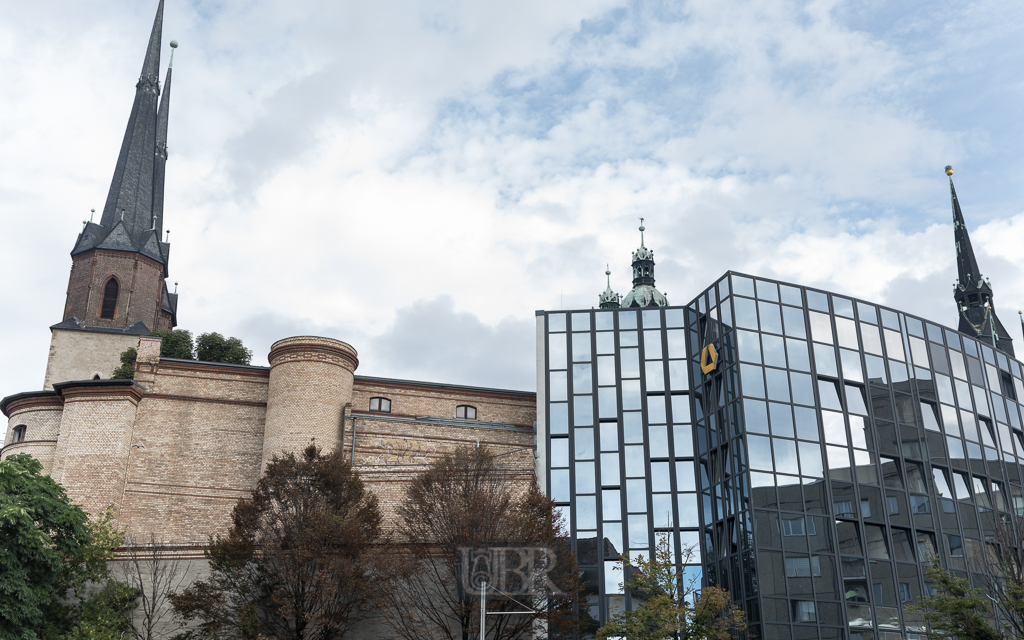 Die Marktkirche mit Doppelturm am Marktplatz