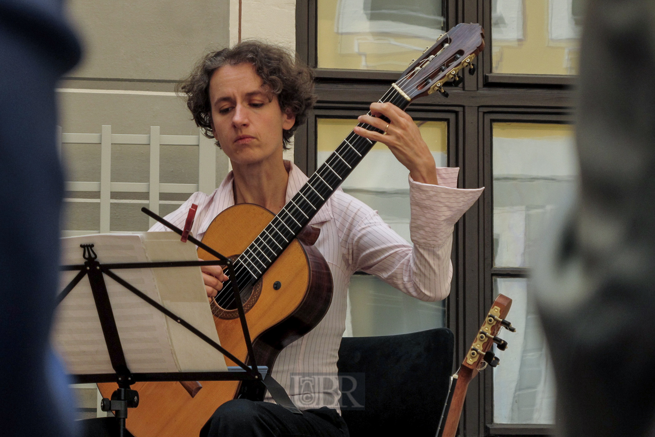 Gitarrenspiel im Bach-Museum