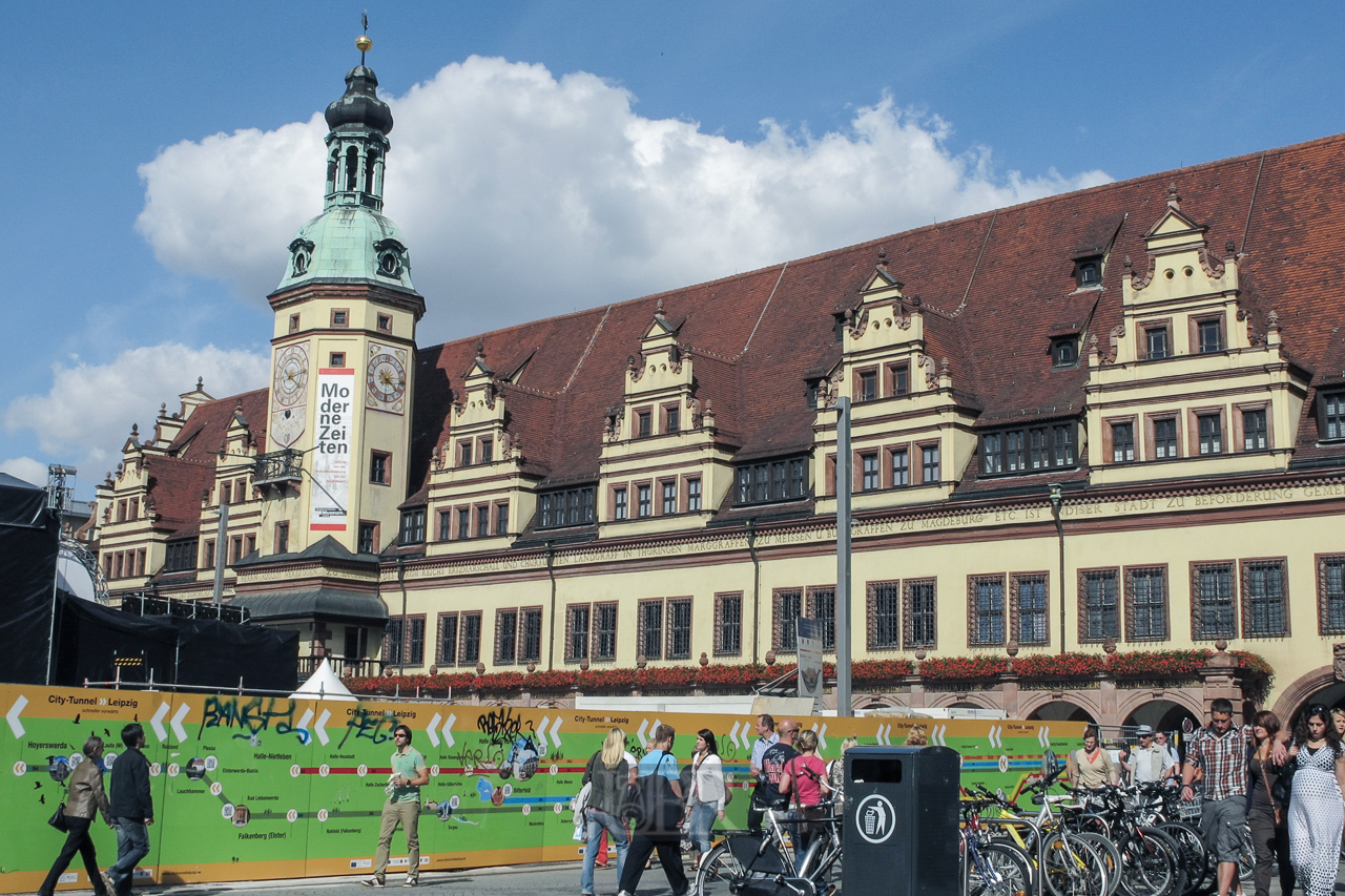 Altes Rathaus mit Rathausplatz