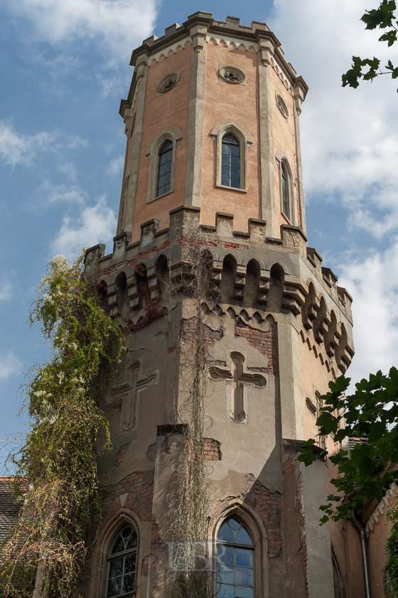 Seitenturm