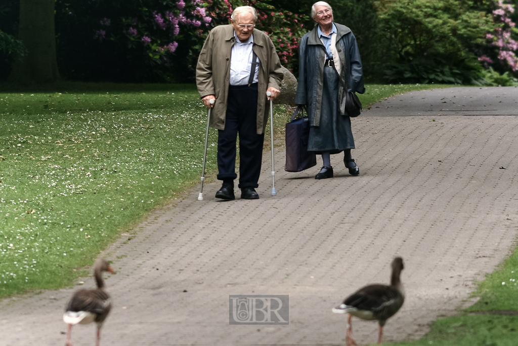 friedhof_besucher