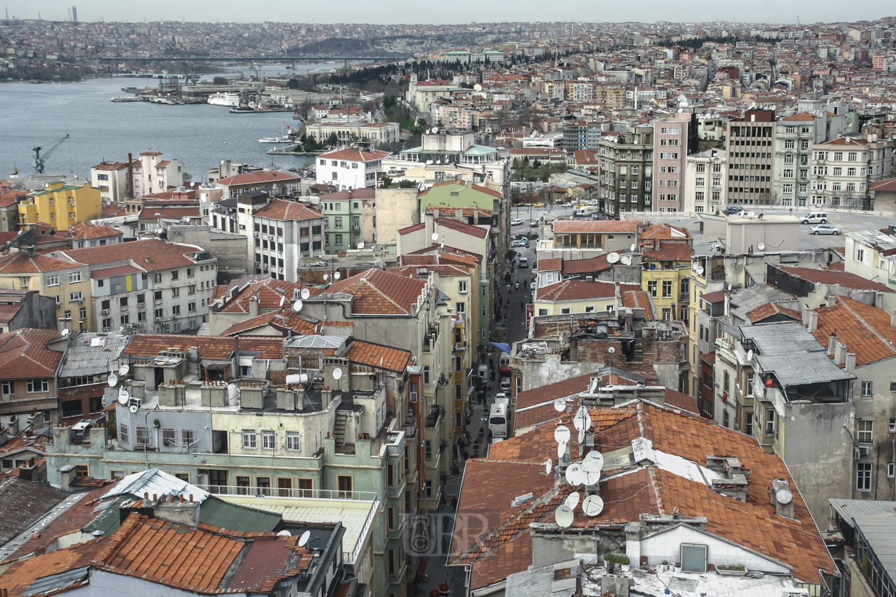 Blick nach Nord-Westen das Goldene Horn hinauf