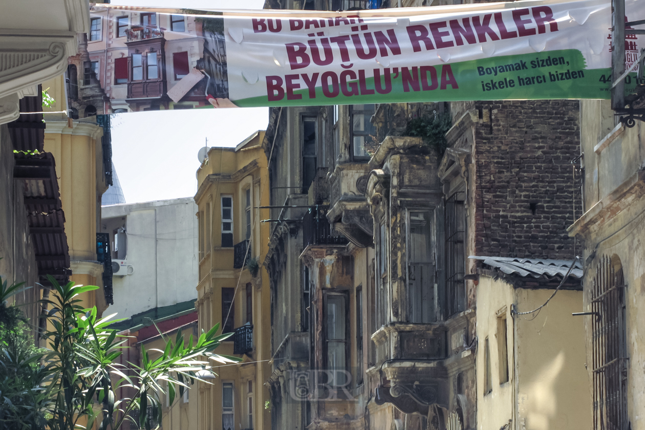 Alle Farben in Beyoglu