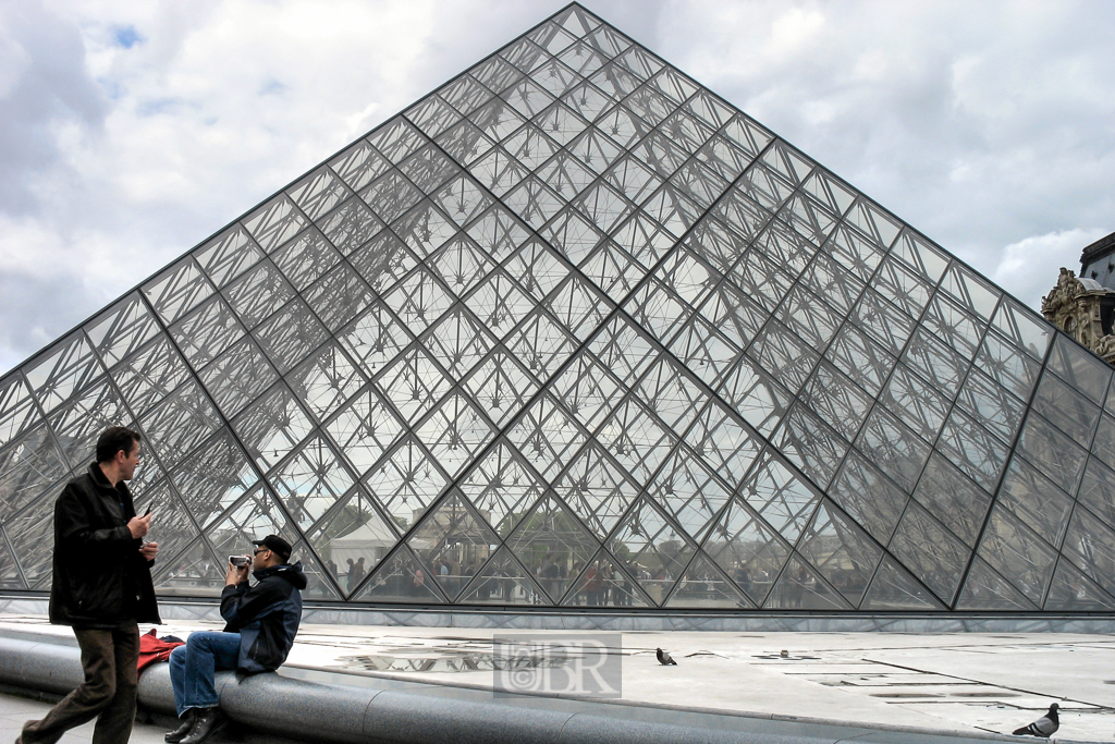 louvre_01_pyramide