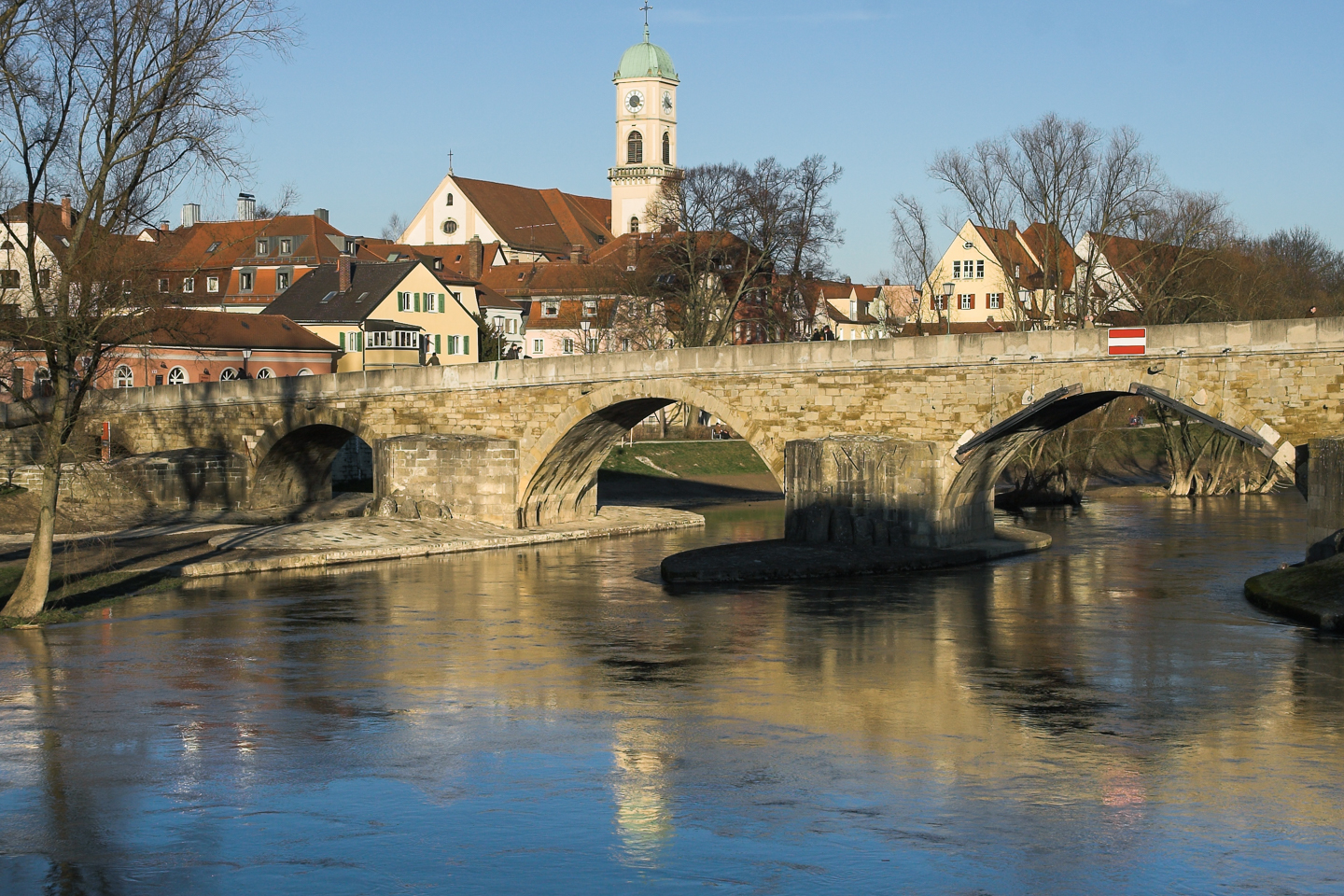 07_steinerne_bruecke_04_mit_stadtamhof